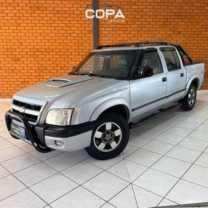 CHEVROLET S10 2.4 ADVANTAGE 4X2 CD 8V FLEX 4P MANUAL CHEVROLET S10 2.4 ADVANTAGE 4X2 CD 8V FLEX 4P MANUAL